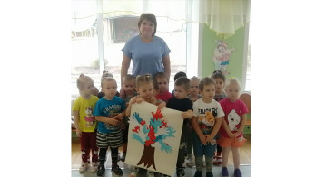 "Дерево единства и дружбы". "Дерево единства и дружбы".