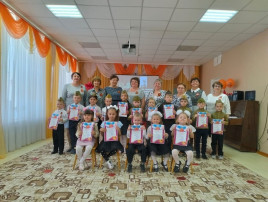 Конкурс чтецов «Мы помним! Мы гордимся!» Конкурс чтецов «Мы помним! Мы гордимся!».